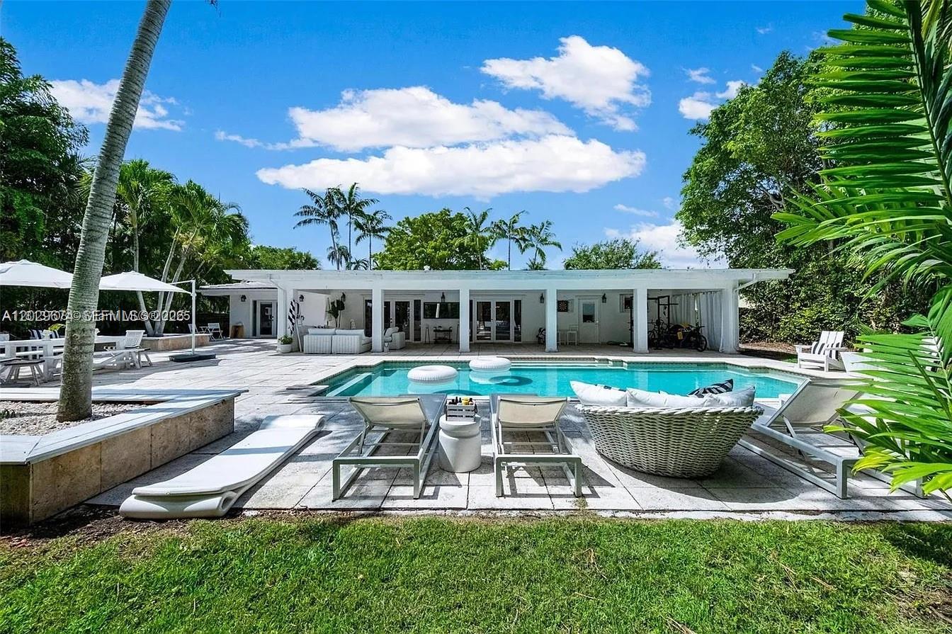 1255 NE 93rd St, Miami Shores FL 33138