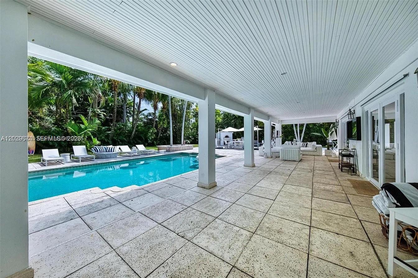 1255 NE 93rd St, Miami Shores FL 33138