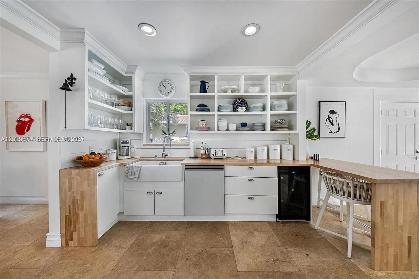 1255 NE 93rd St, Miami Shores FL 33138