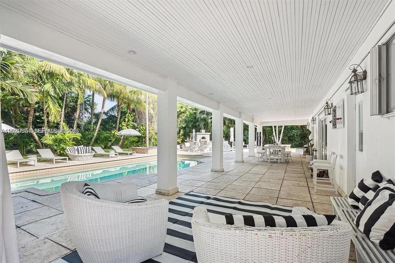 1255 NE 93rd St, Miami Shores FL 33138