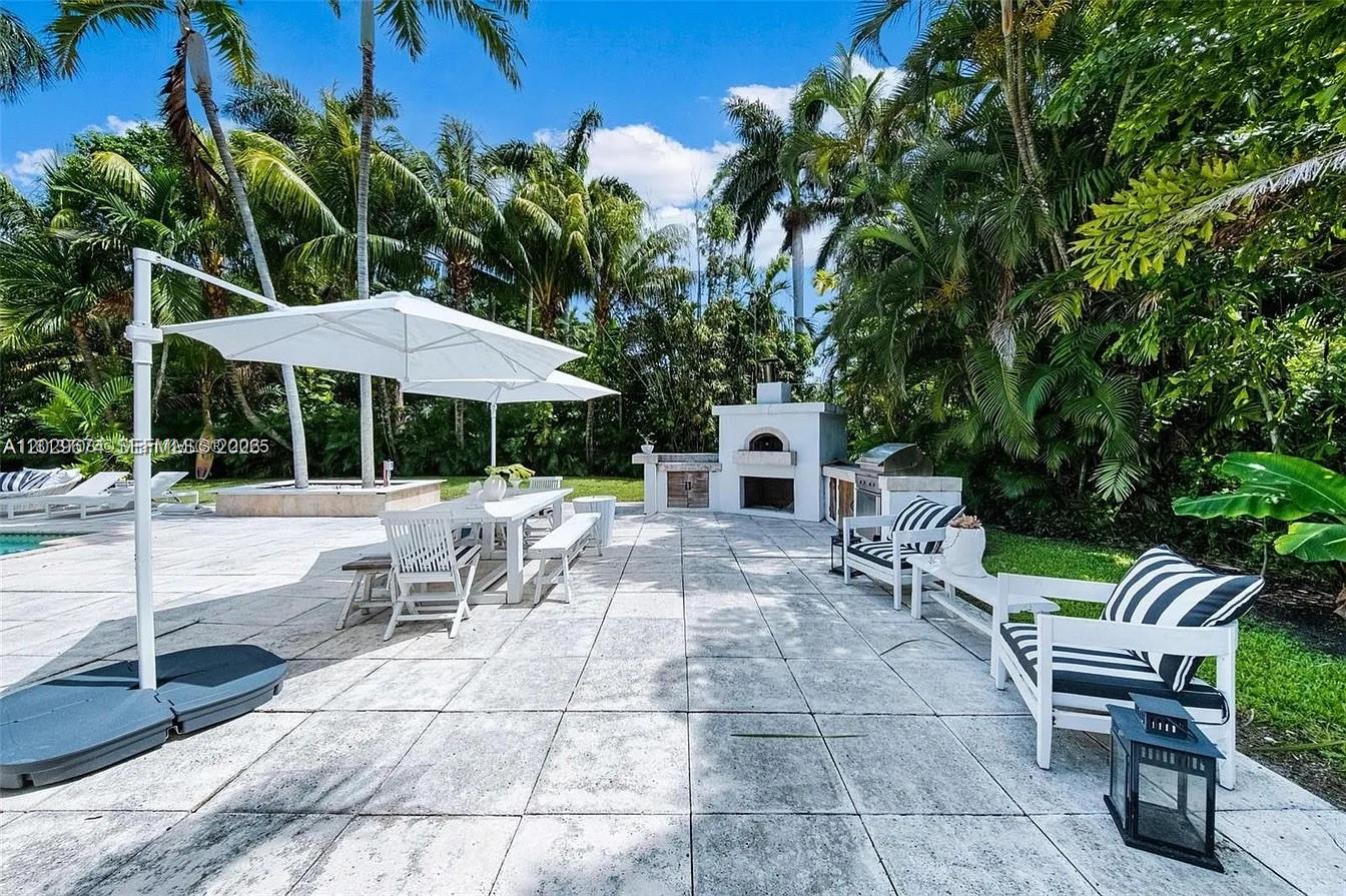 1255 NE 93rd St, Miami Shores FL 33138