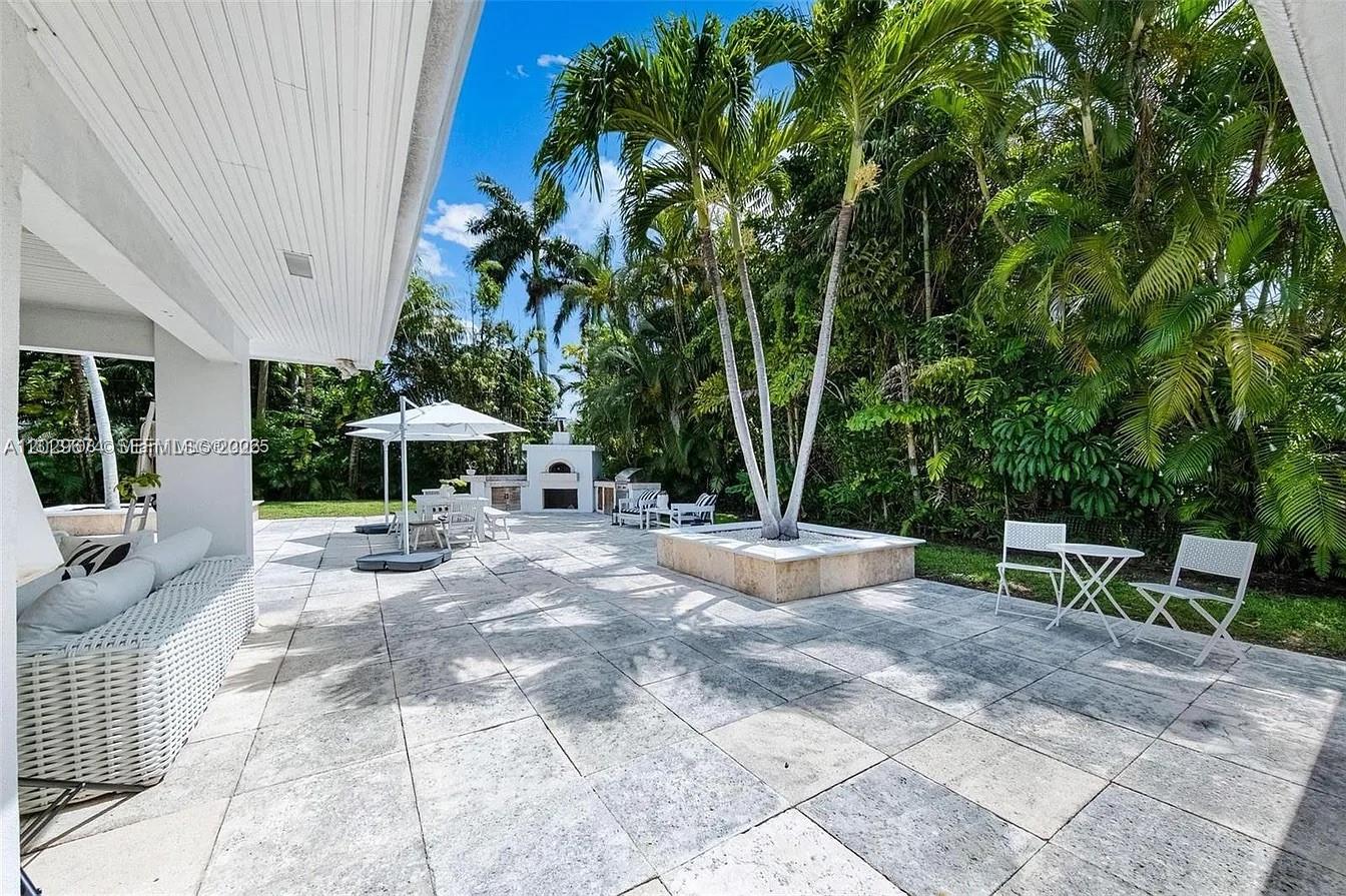 1255 NE 93rd St, Miami Shores FL 33138