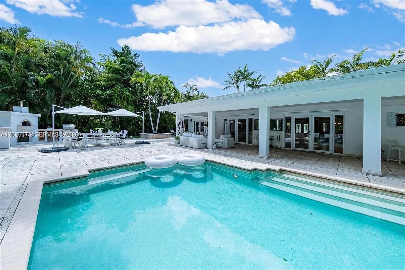 1255 NE 93rd St, Miami Shores FL 33138