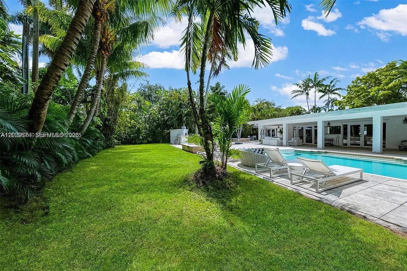 1255 NE 93rd St, Miami Shores FL 33138