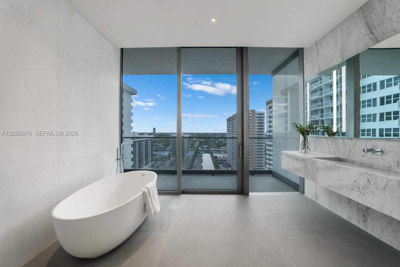 2000 S Ocean Dr #15B, Hallandale Beach FL 33009