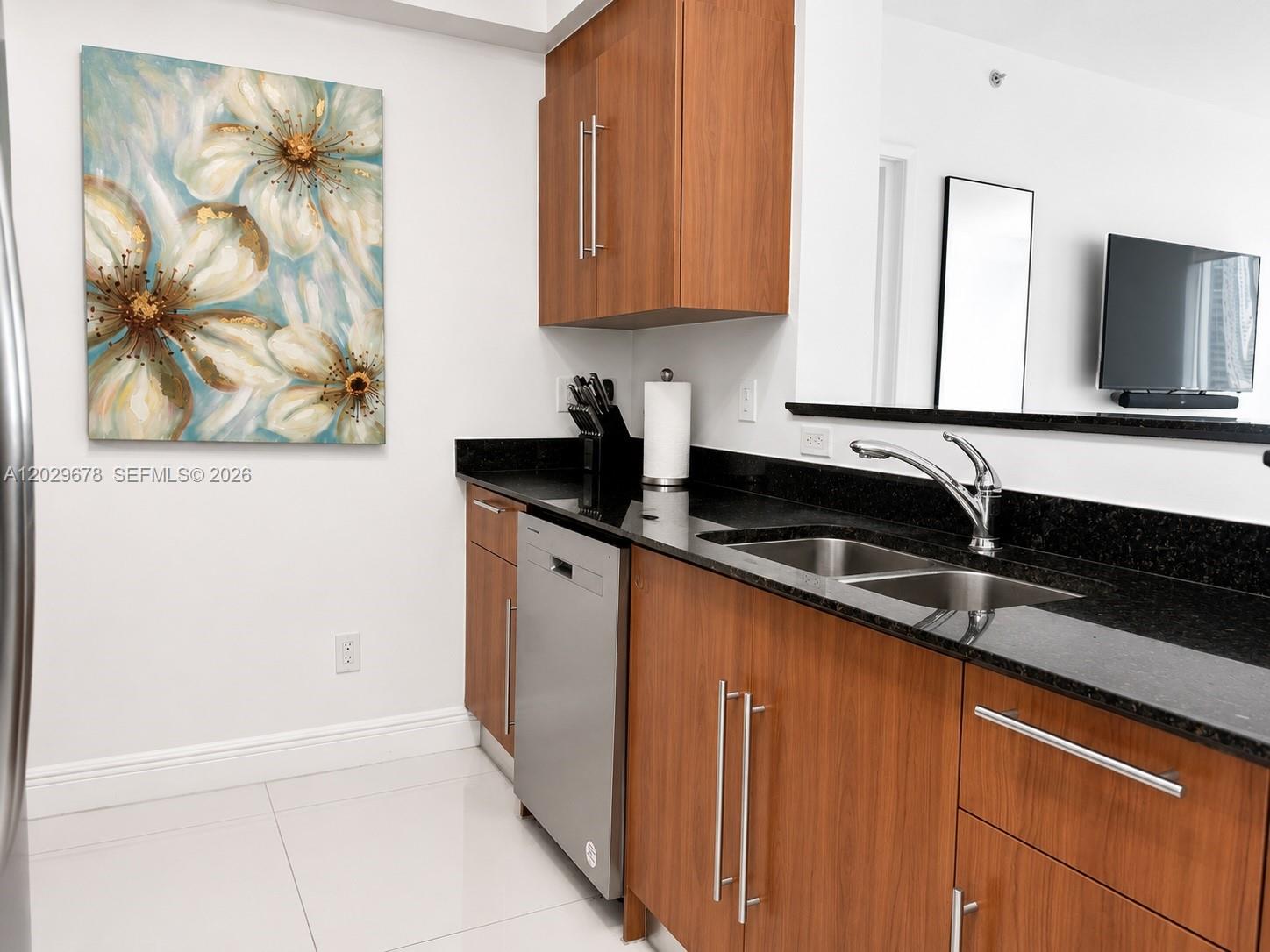 325 S Biscayne Blvd #717, Miami FL 33131