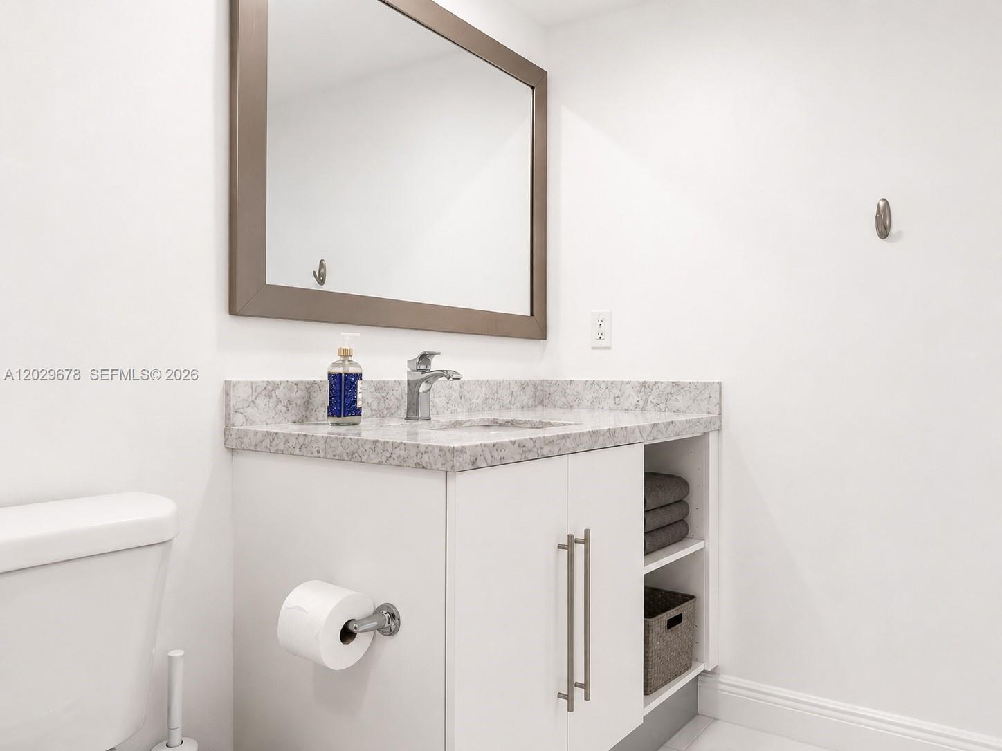 325 S Biscayne Blvd #717, Miami FL 33131