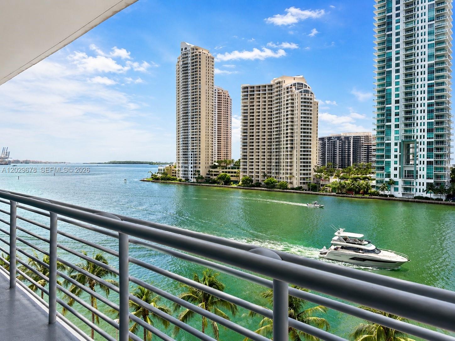 325 S Biscayne Blvd #717, Miami FL 33131
