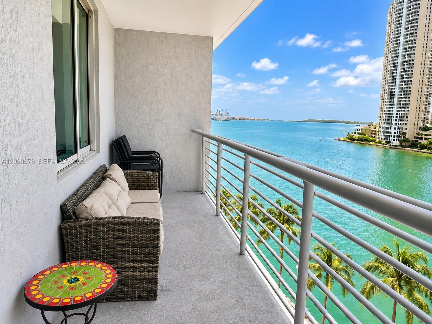 325 S Biscayne Blvd #717, Miami FL 33131