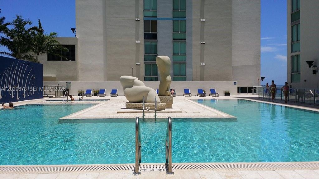 325 S Biscayne Blvd #717, Miami FL 33131