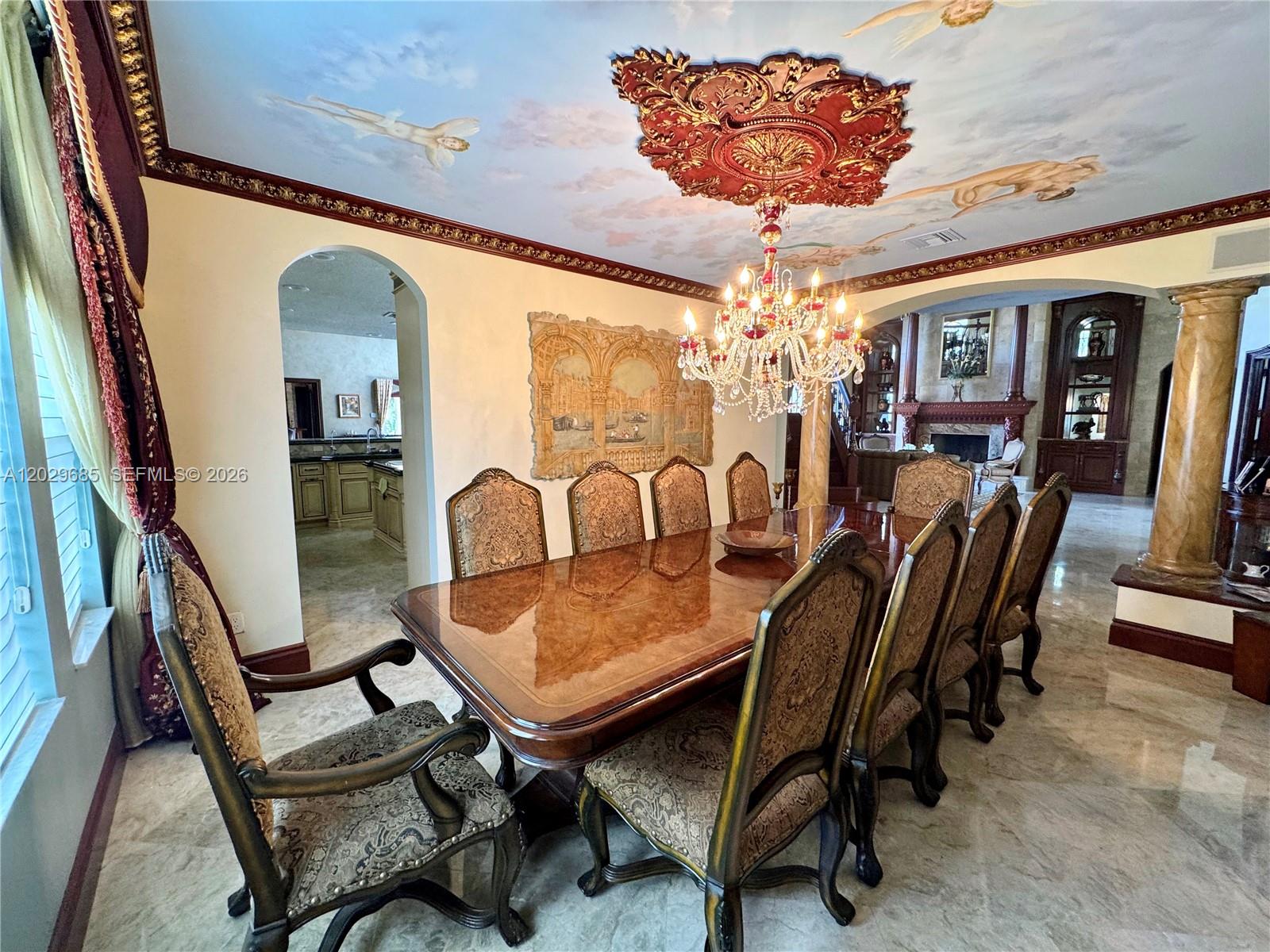 10445 Canterbury Ct, Davie FL 33328
