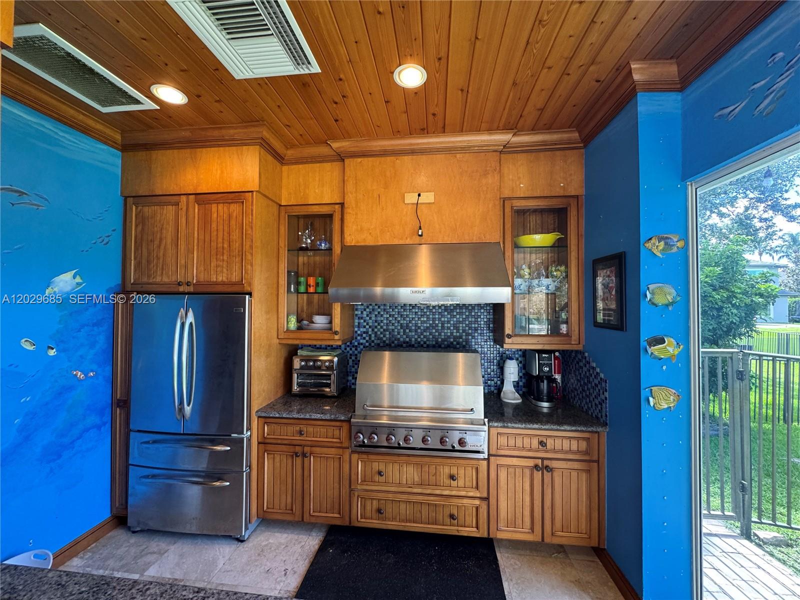 10445 Canterbury Ct, Davie FL 33328