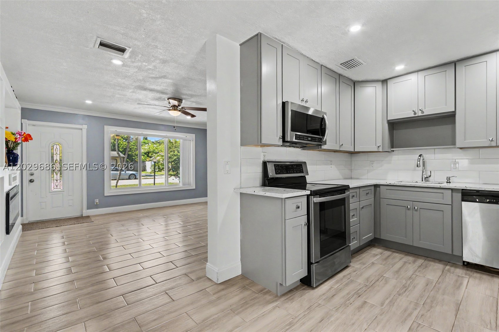 6230 SW 16th Ct, North Lauderdale FL 33068