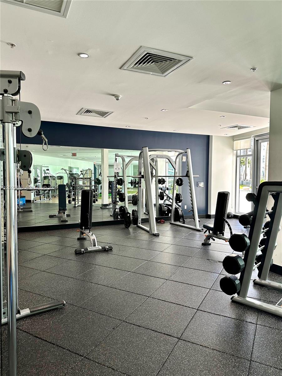 3301 NE 1st Ave #H1811, Miami FL 33137