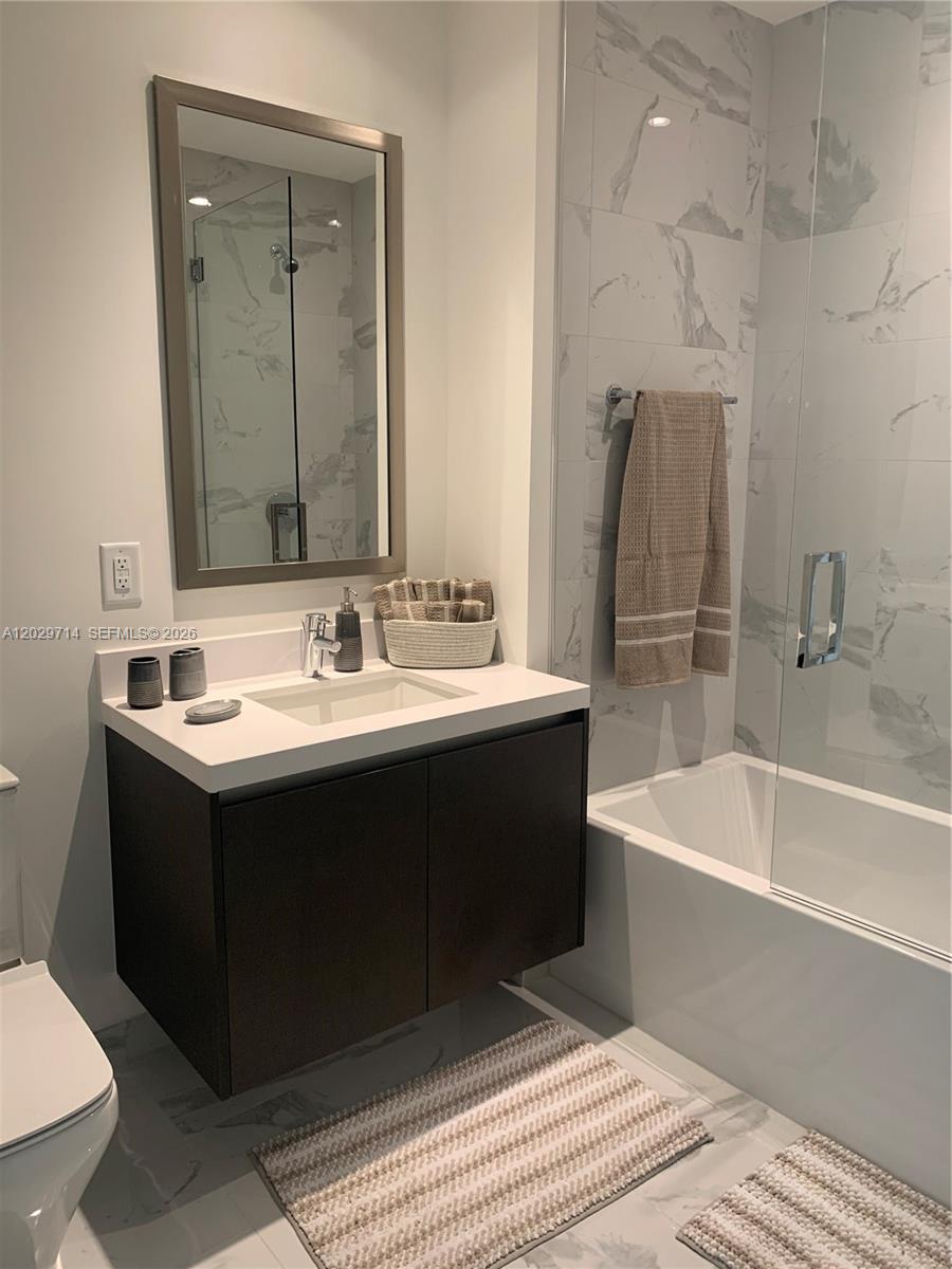 851 NE 1st Ave #3404, Miami FL 33132