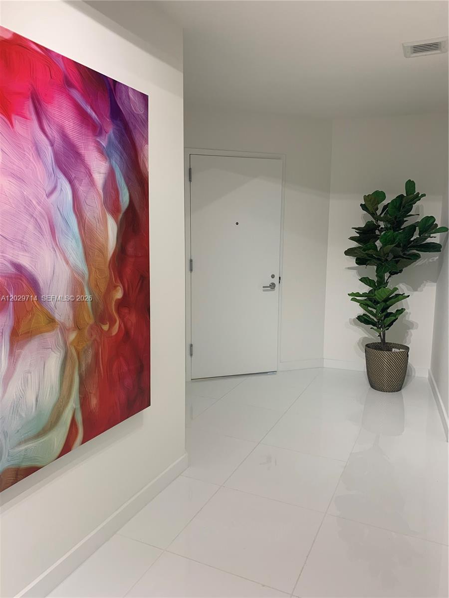 851 NE 1st Ave #3404, Miami FL 33132