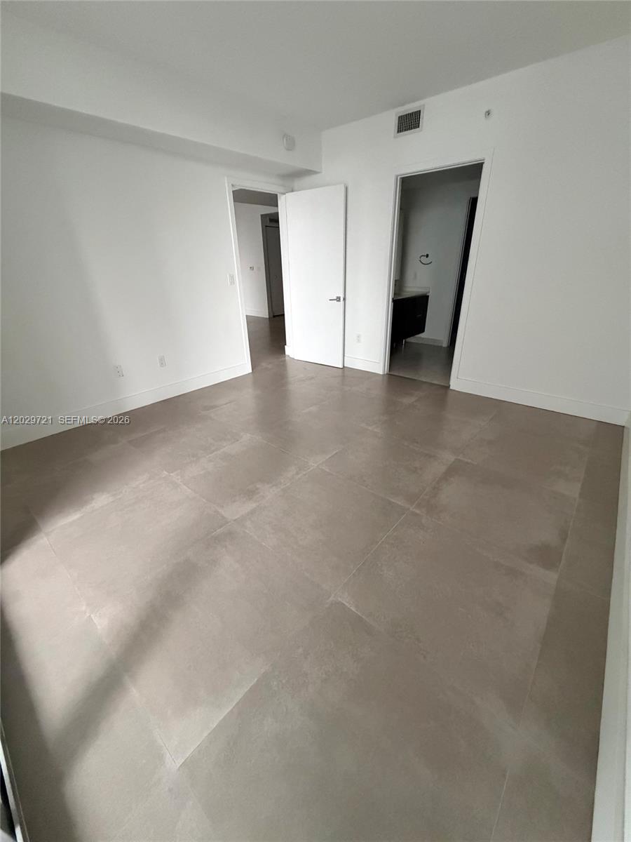 488 NE 18th St #705, Miami FL 33132