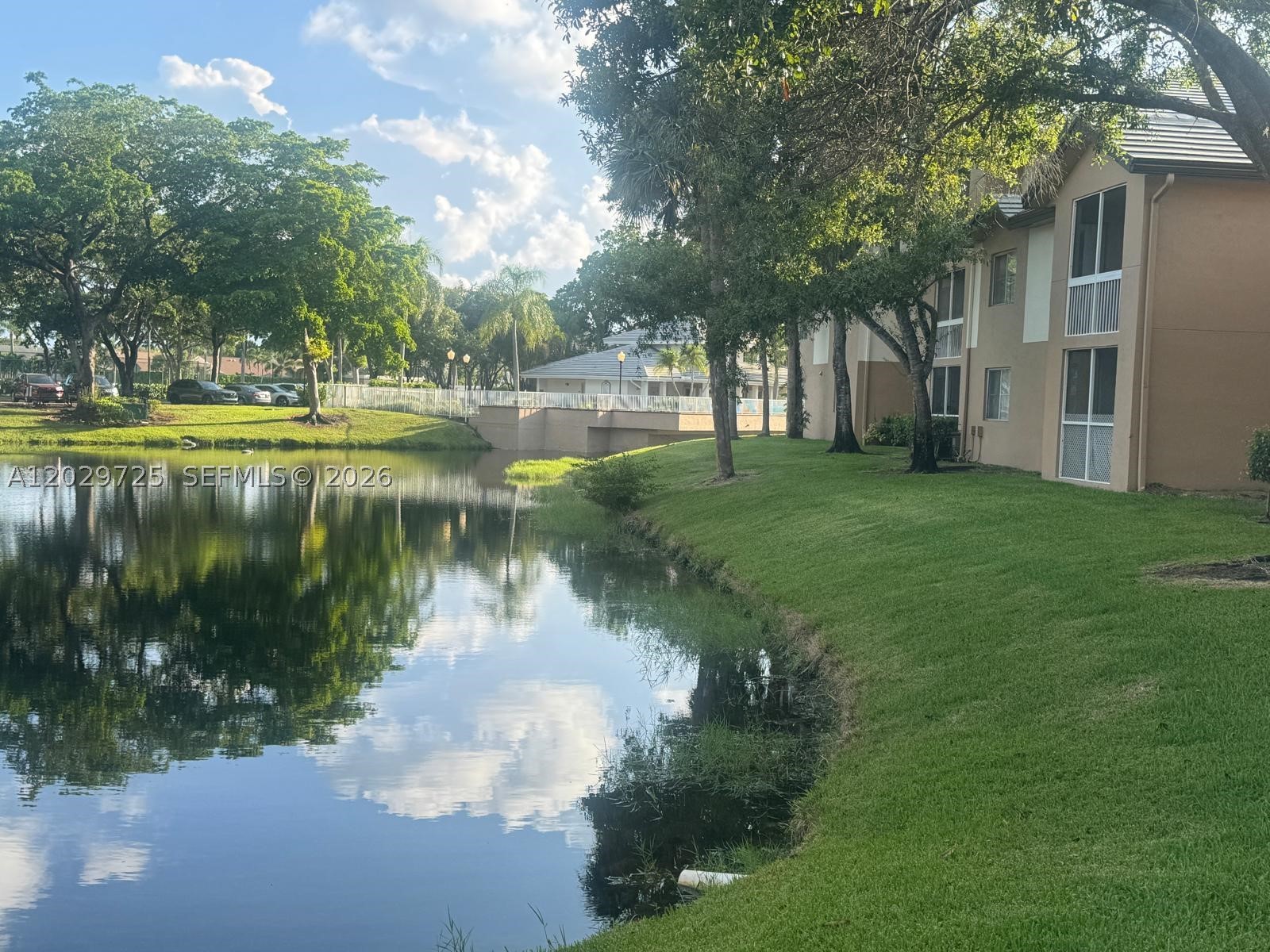 9811 Westview Dr #913, Coral Springs FL 33076