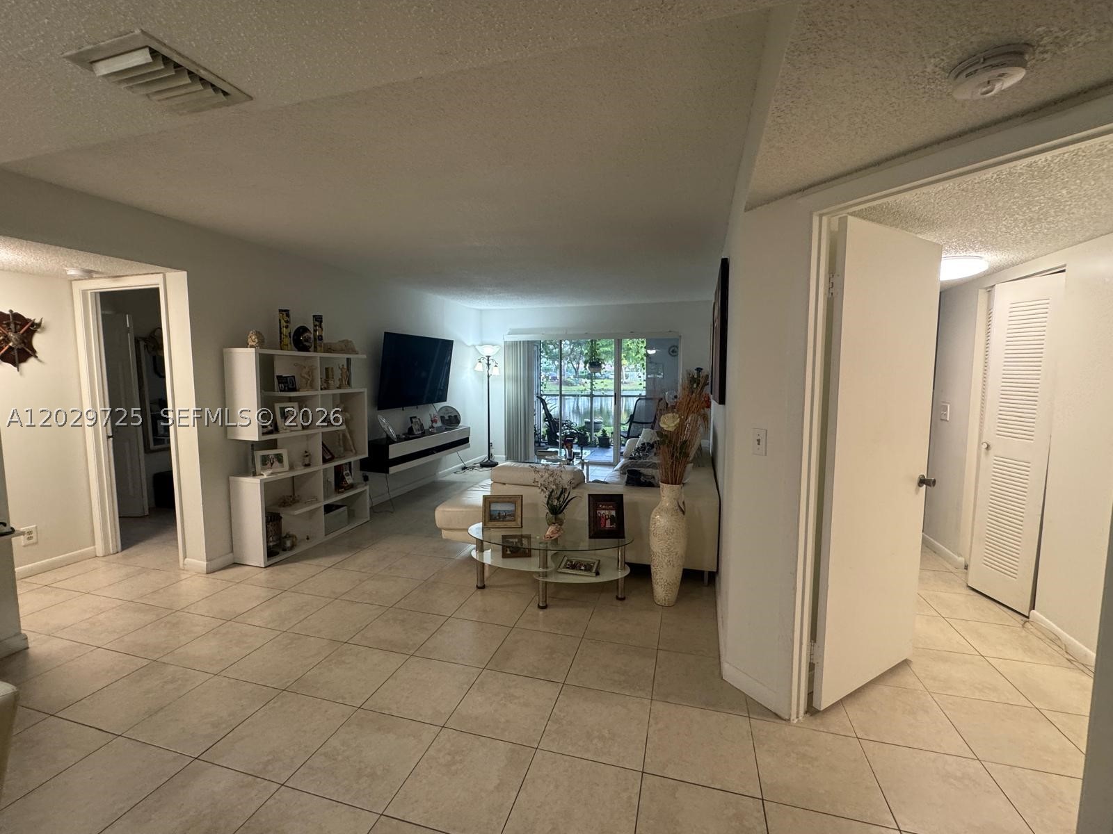 9811 Westview Dr #913, Coral Springs FL 33076