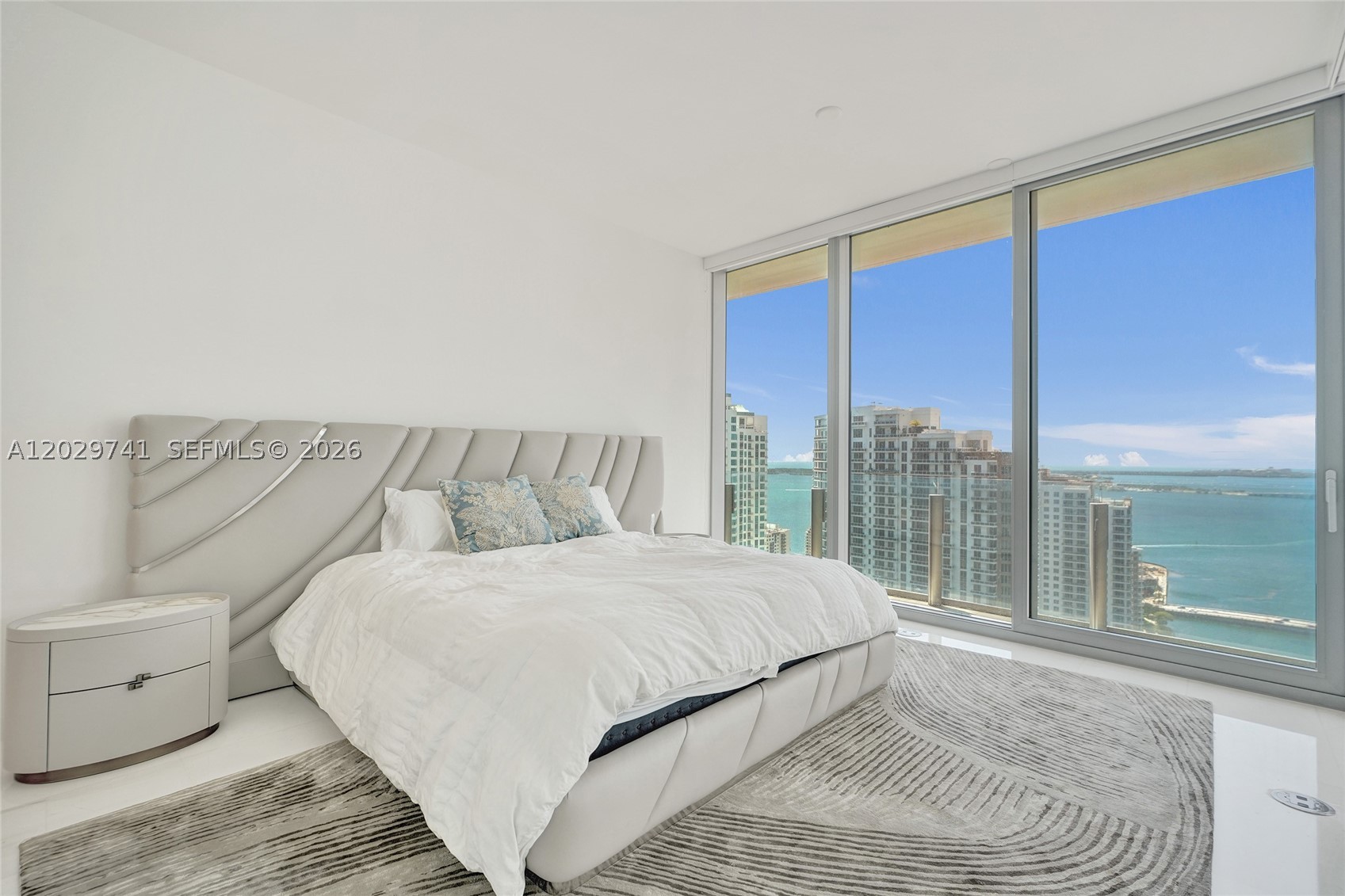 300 Biscayne Blvd. Way #3304C, Miami FL 33131