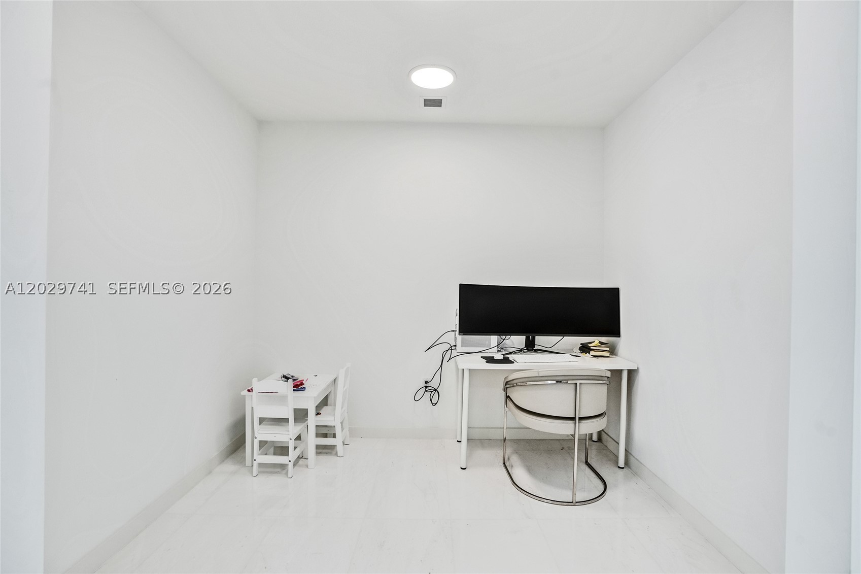 300 Biscayne Blvd. Way #3304C, Miami FL 33131