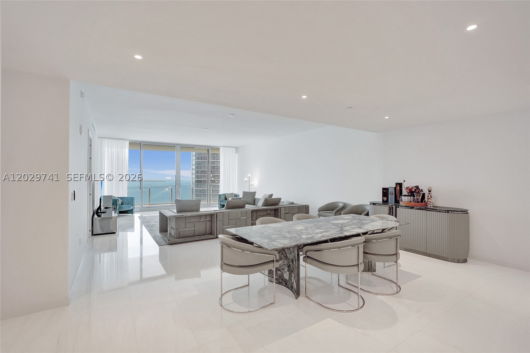 300 Biscayne Blvd. Way #3304C, Miami FL 33131