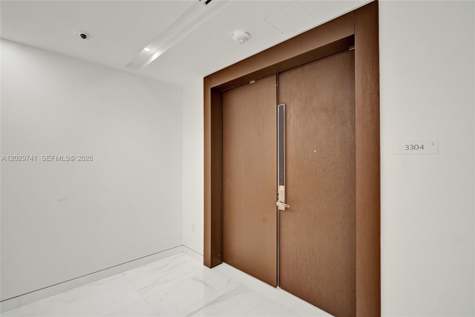 300 Biscayne Boulevard Way #3304C, Miami FL 33131