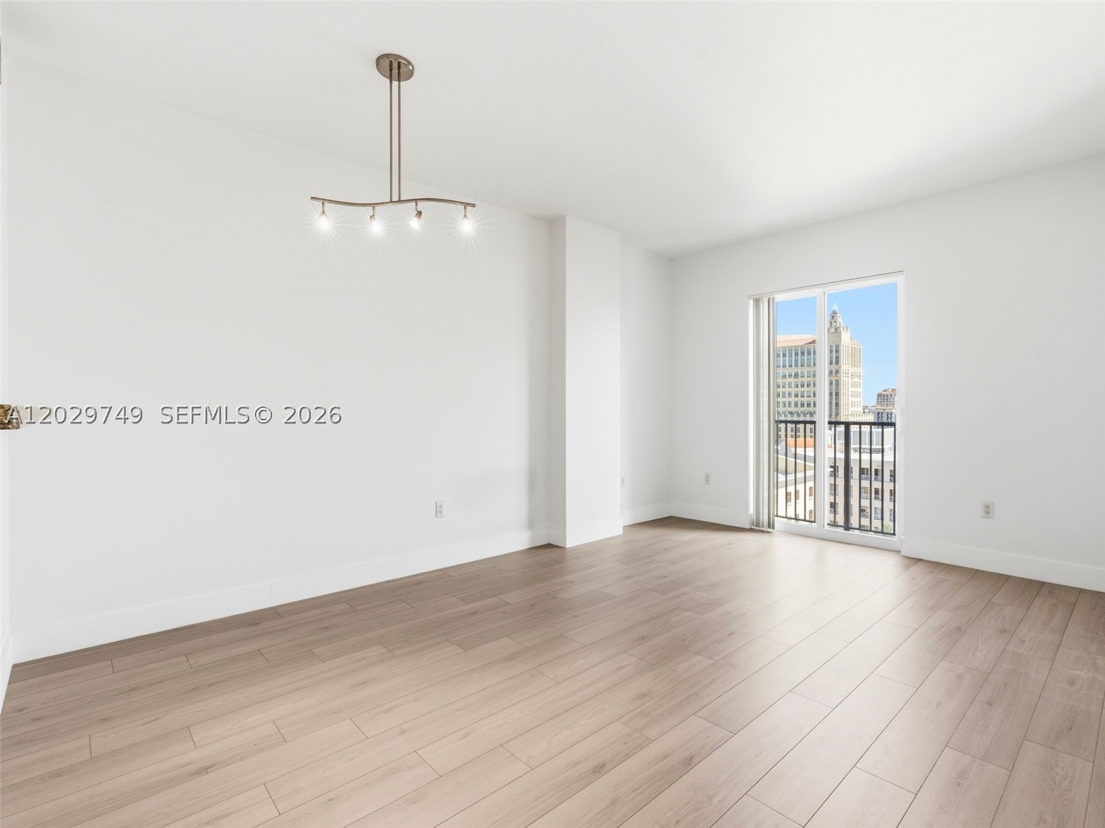 10 Aragon Ave #1013, Coral Gables FL 33134