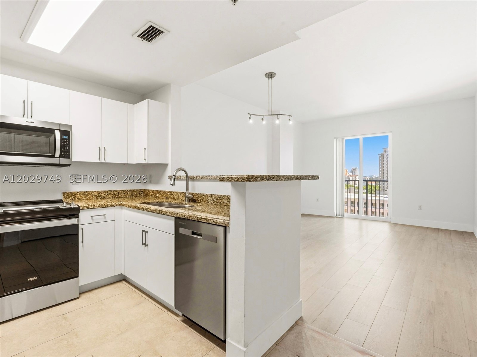 10 Aragon Ave #1013, Coral Gables FL 33134