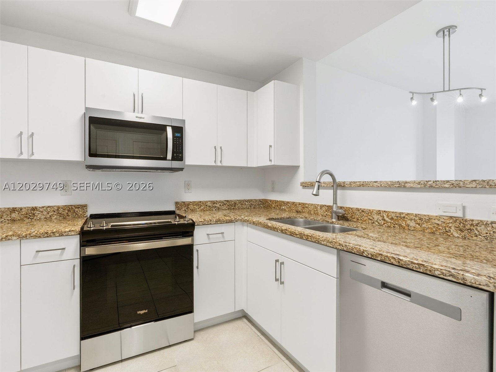 10 Aragon Ave #1013, Coral Gables FL 33134