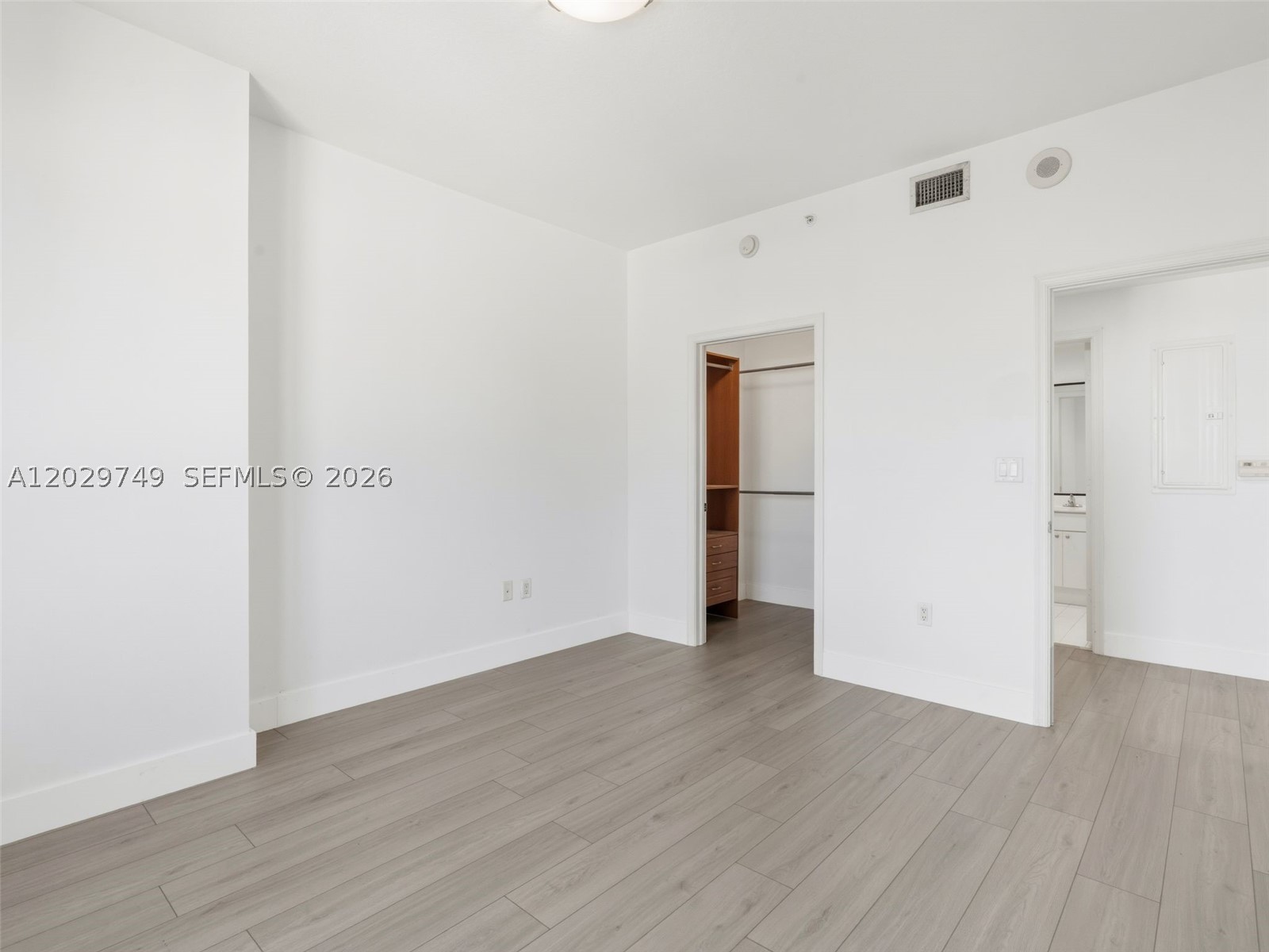 10 Aragon Ave #1013, Coral Gables FL 33134