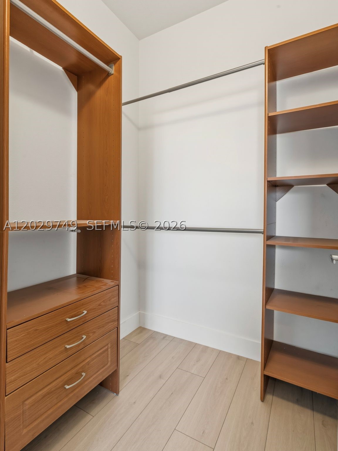 10 Aragon Ave #1013, Coral Gables FL 33134