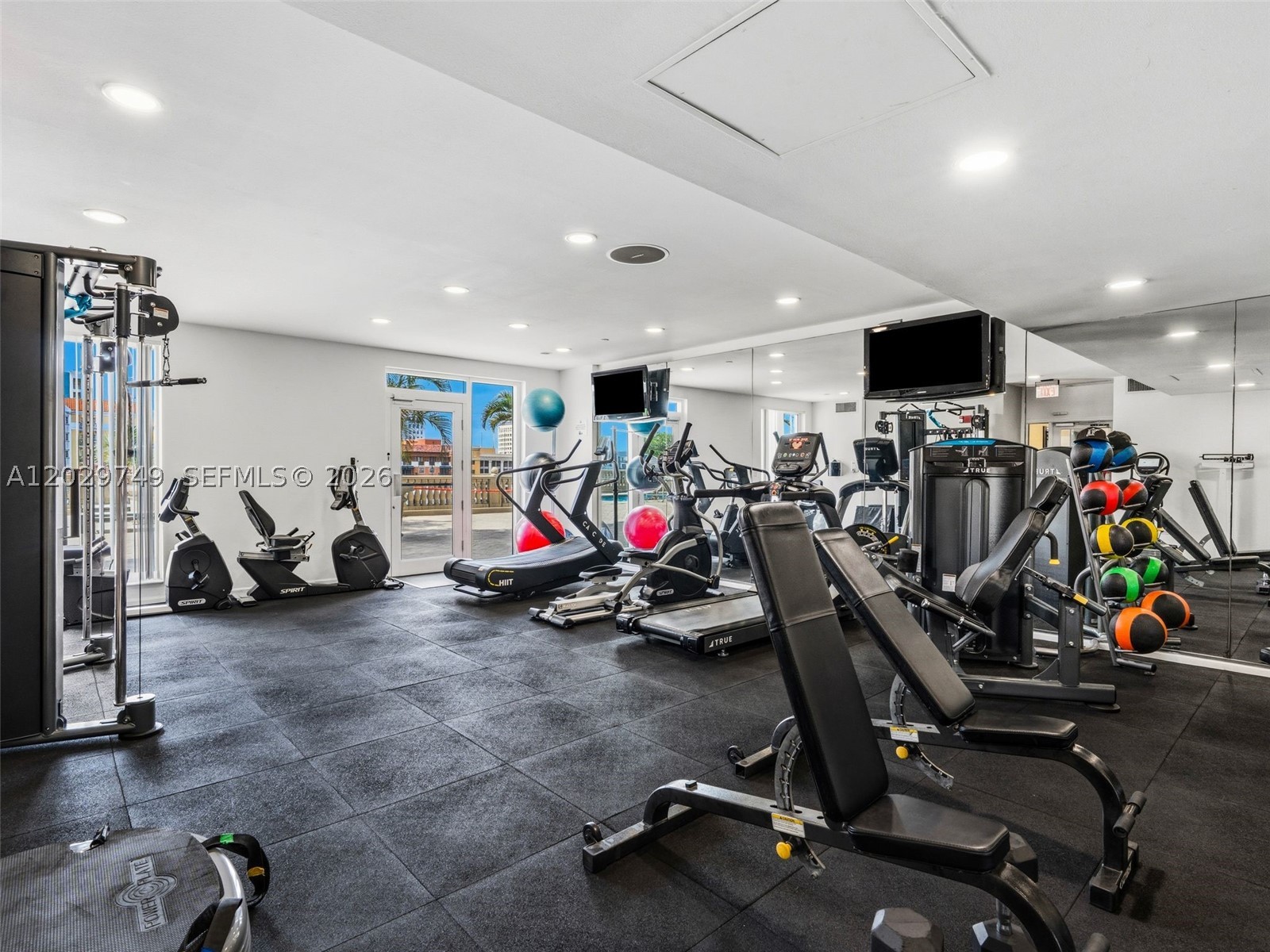 10 Aragon Ave #1013, Coral Gables FL 33134