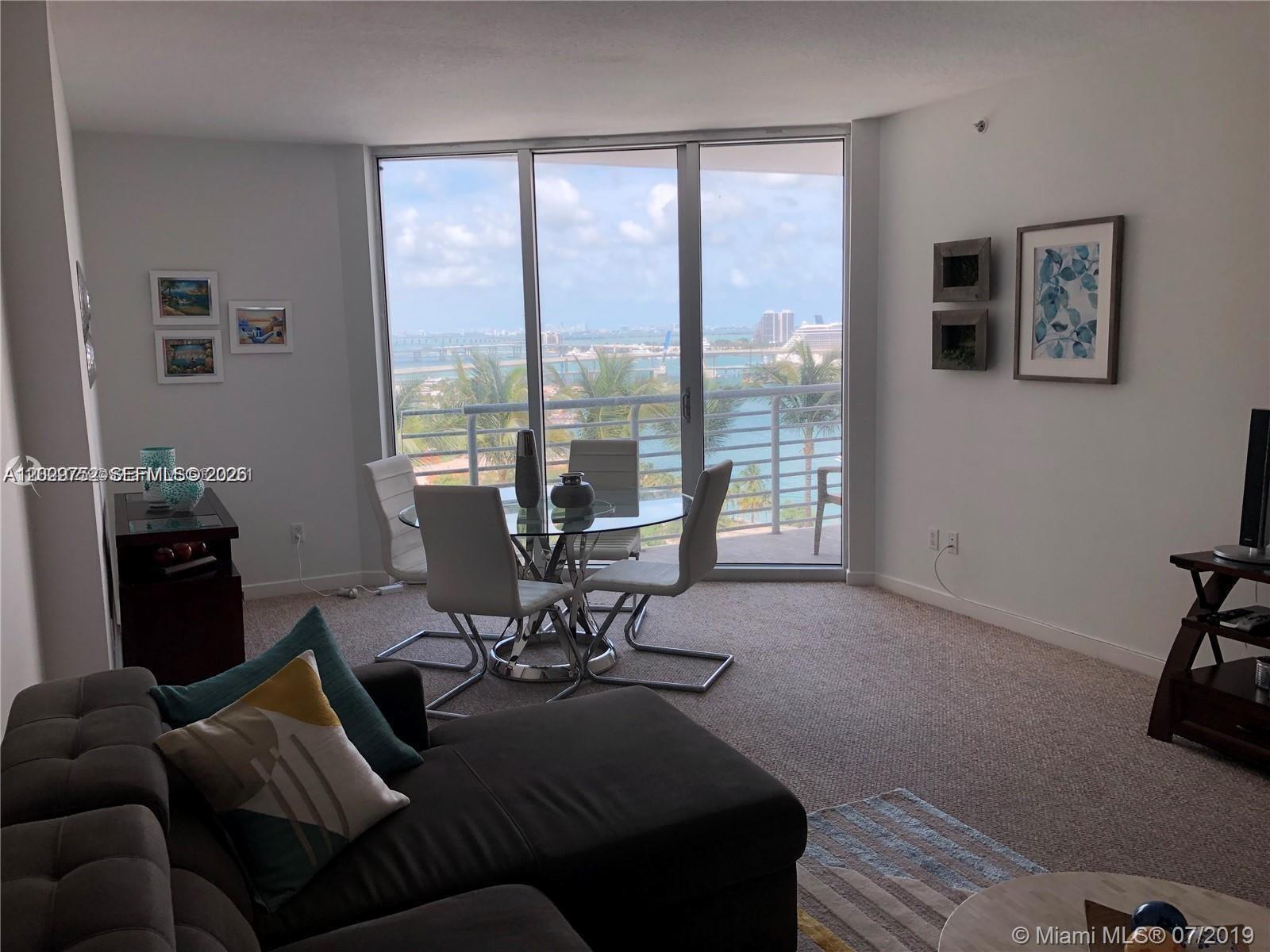 325 S Biscayne Blvd #1716, Miami FL 33131
