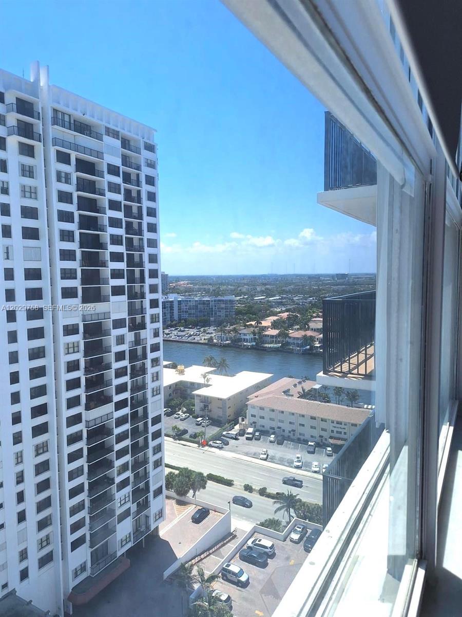 2201 S Ocean Dr #2001, Hollywood FL 33019