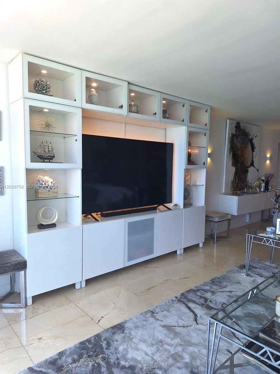 2201 S Ocean Dr #2001, Hollywood FL 33019