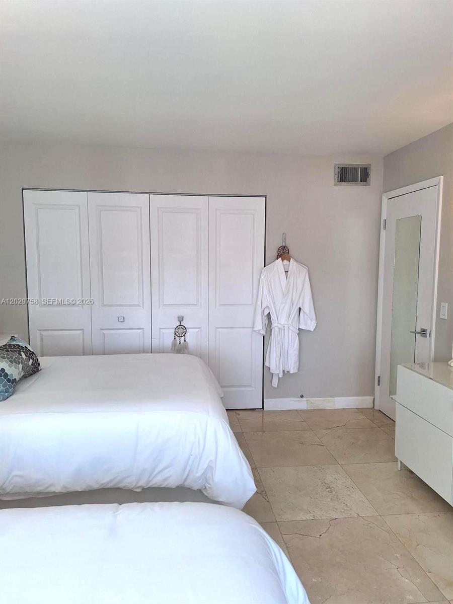 2201 S Ocean Dr #2001, Hollywood FL 33019