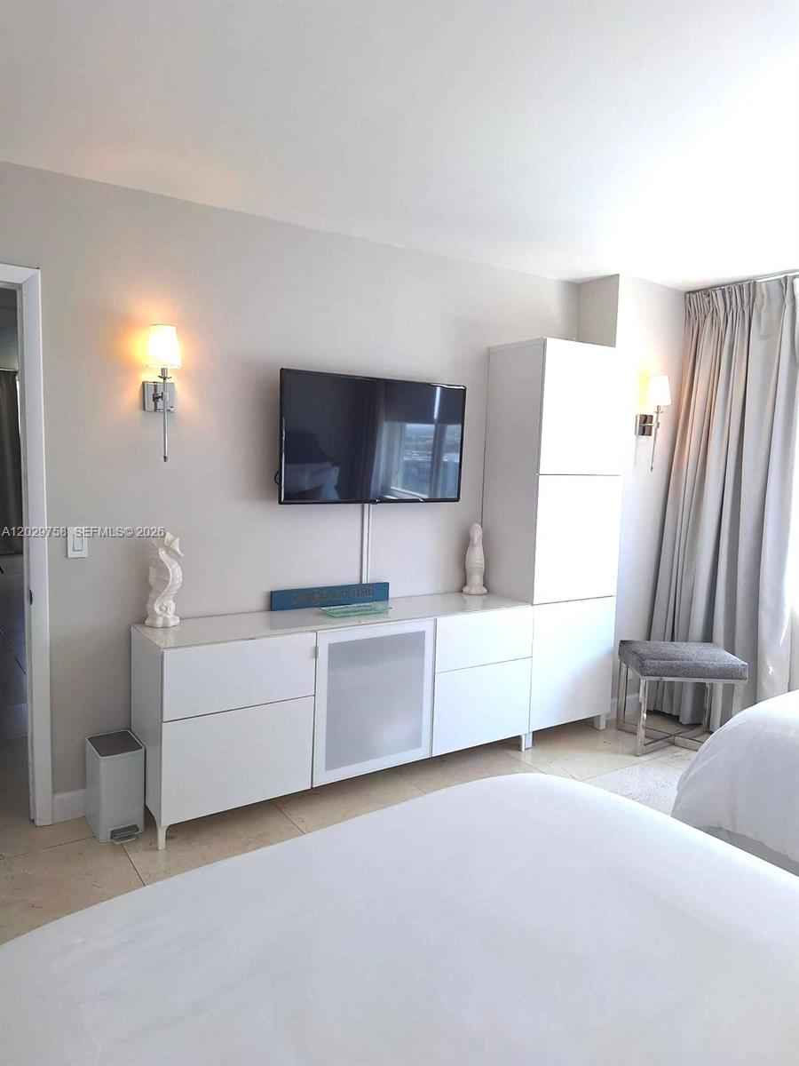 2201 S Ocean Dr #2001, Hollywood FL 33019