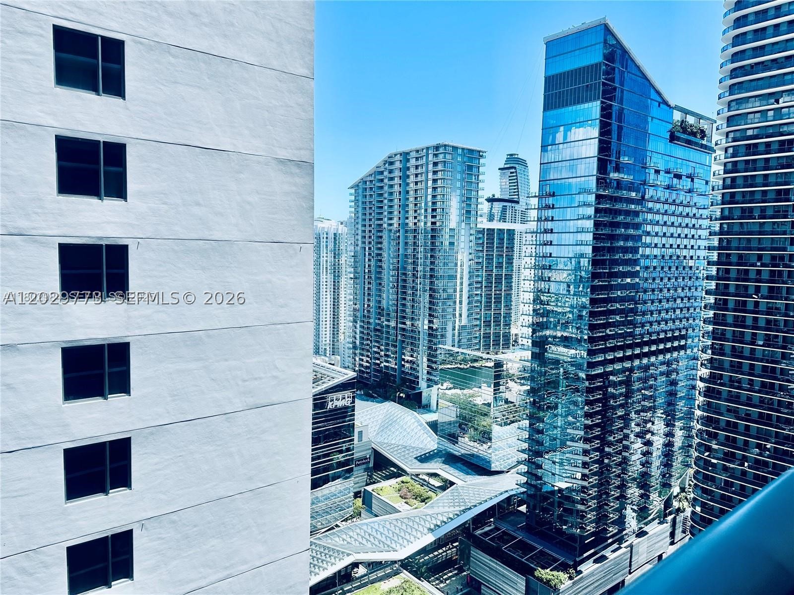 55 SW 9th St #3409, Miami FL 33130