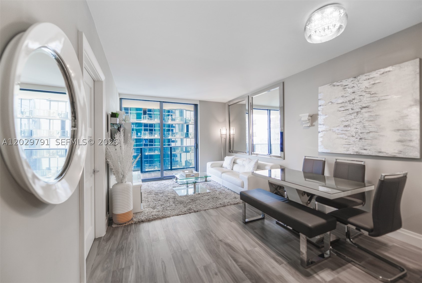 801 S Miami Ave #3706, Miami FL 33130