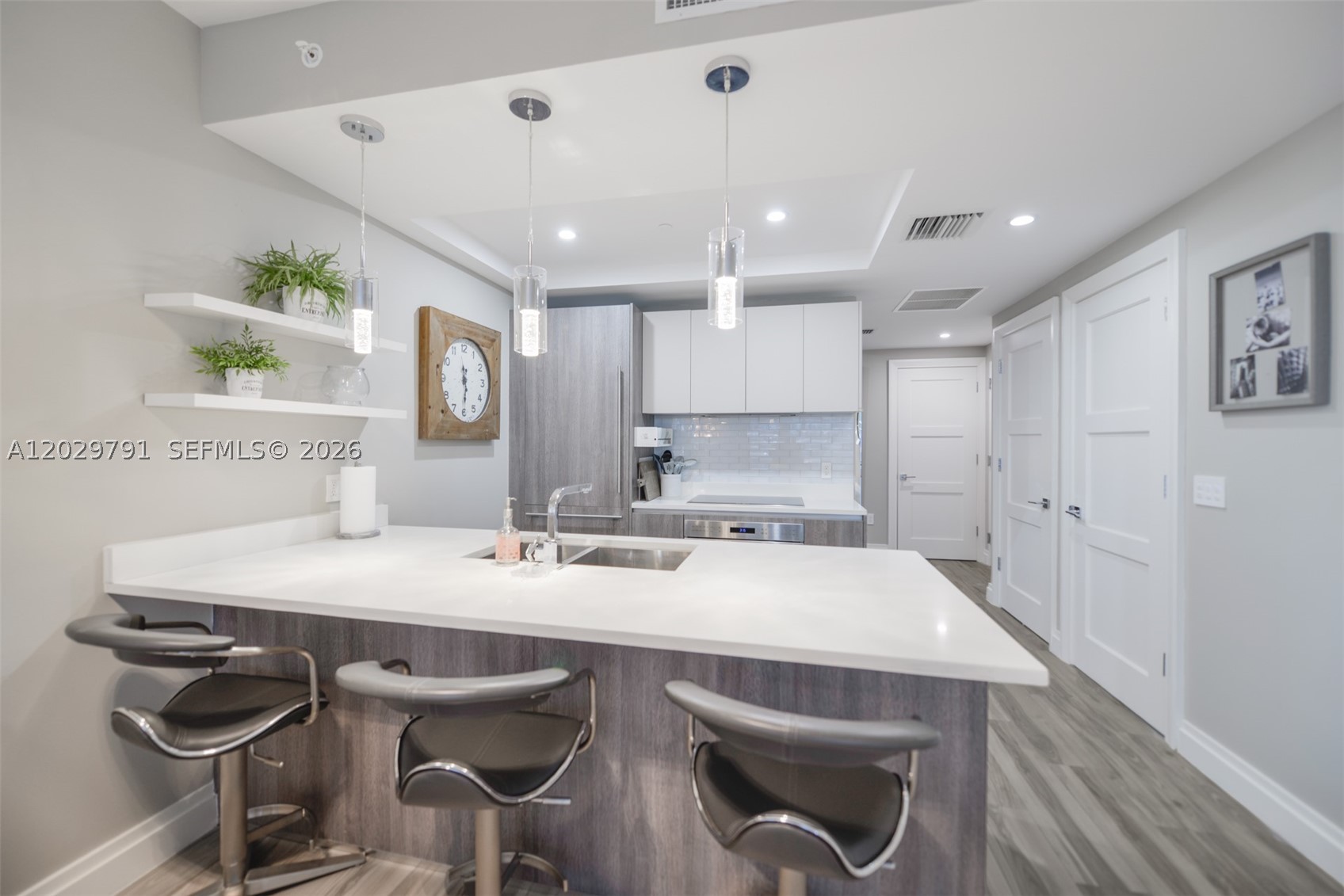 801 S Miami Ave #3706, Miami FL 33130