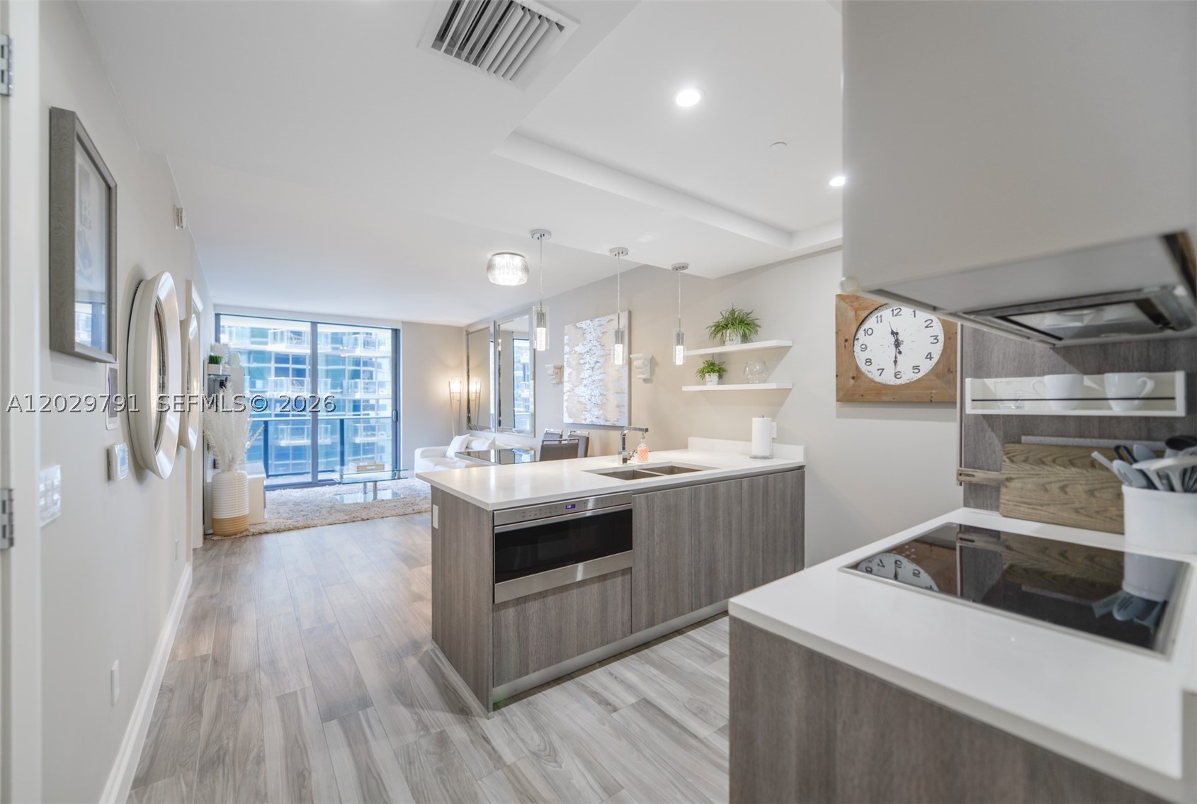 801 S Miami Ave #3706, Miami FL 33130