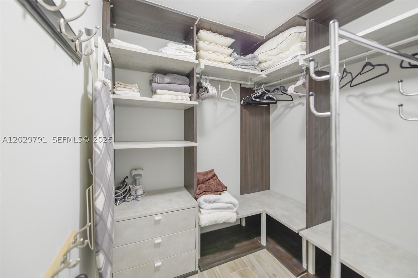 801 S Miami Ave #3706, Miami FL 33130