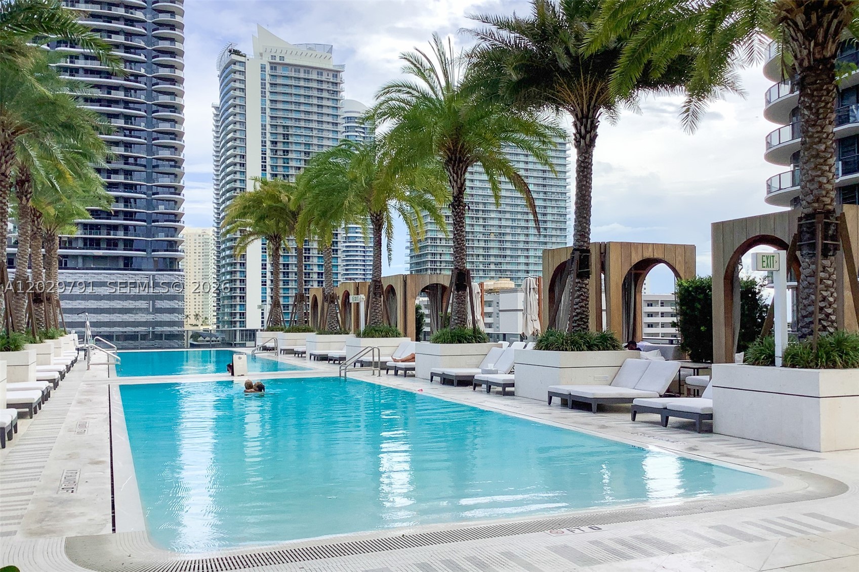 801 S Miami Ave #3706, Miami FL 33130