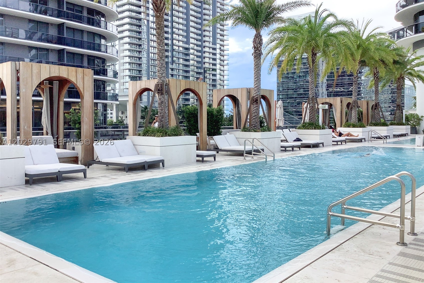 801 S Miami Ave #3706, Miami FL 33130