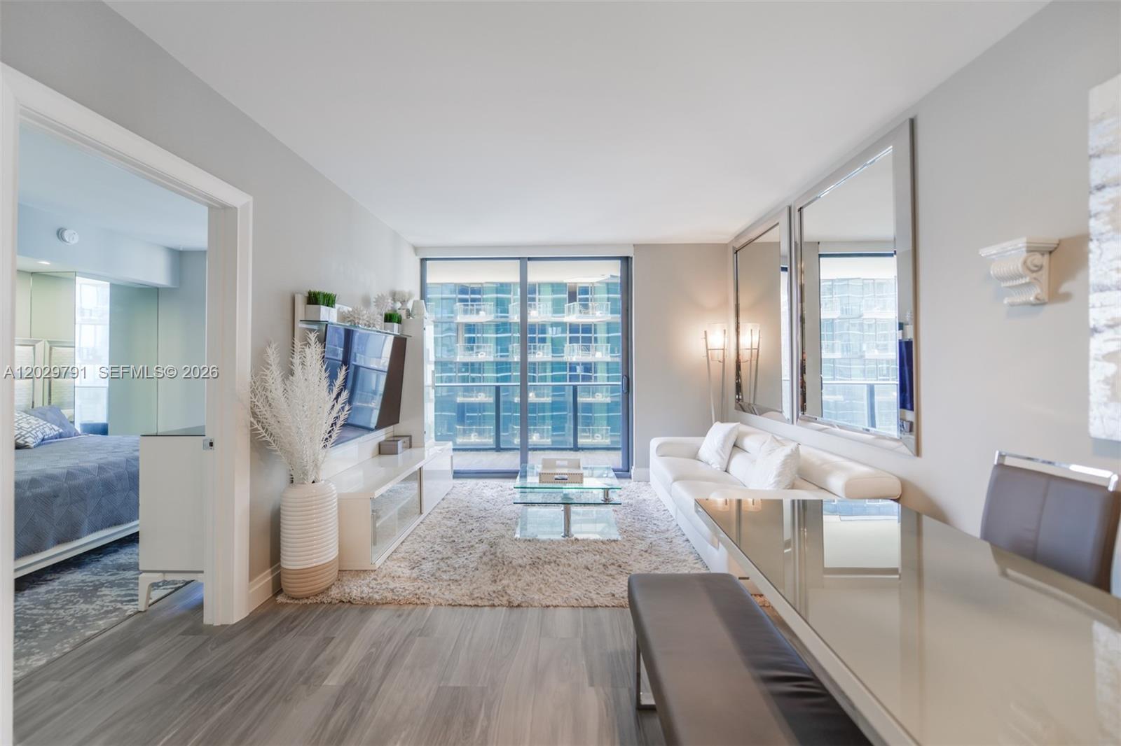 801 S Miami Ave #3706, Miami FL 33130