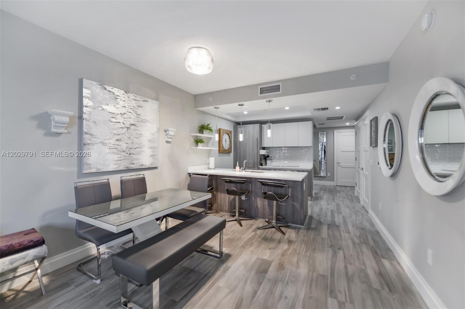 801 S Miami Ave #3706, Miami FL 33130