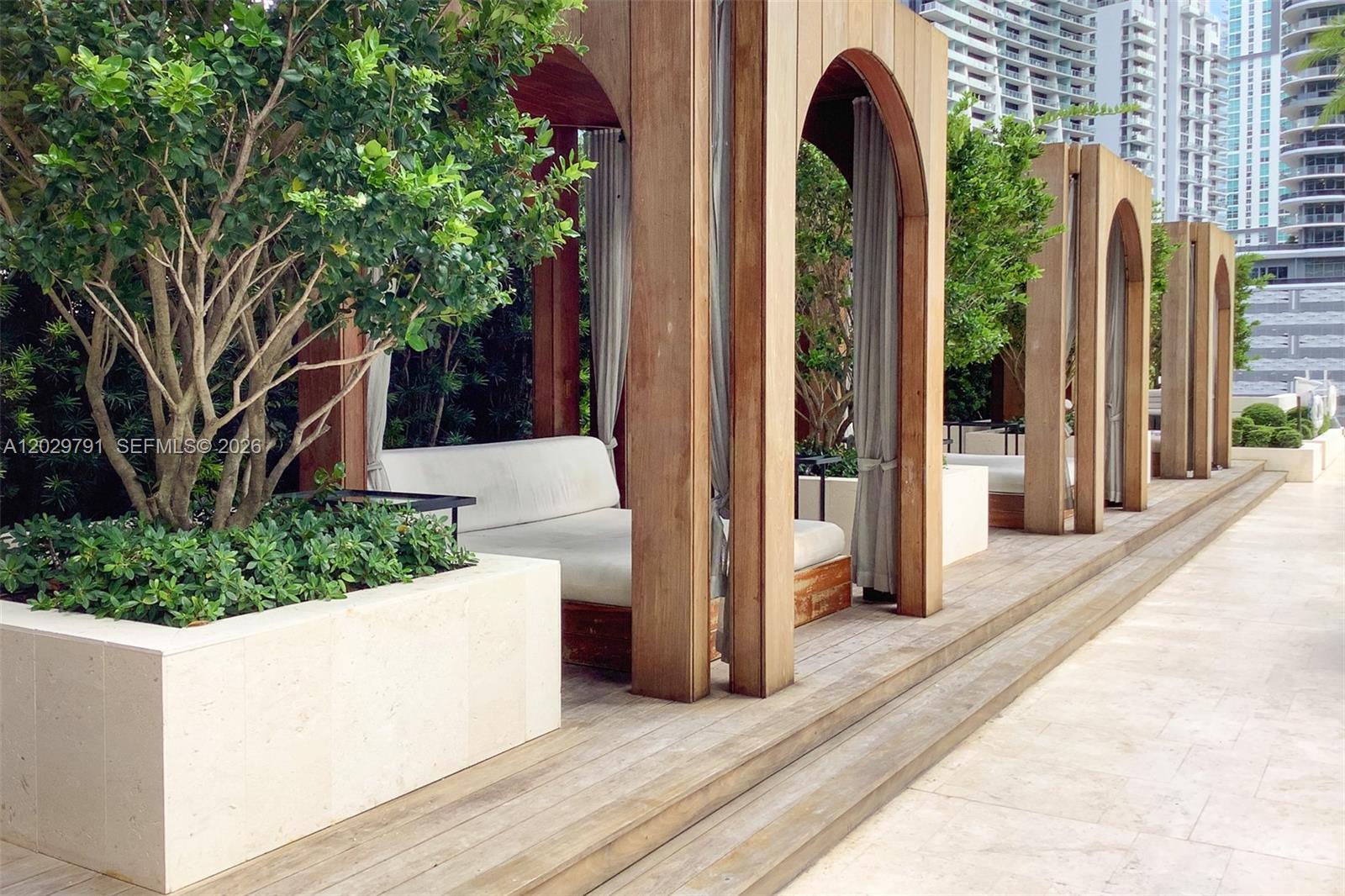 801 S Miami Ave #3706, Miami FL 33130