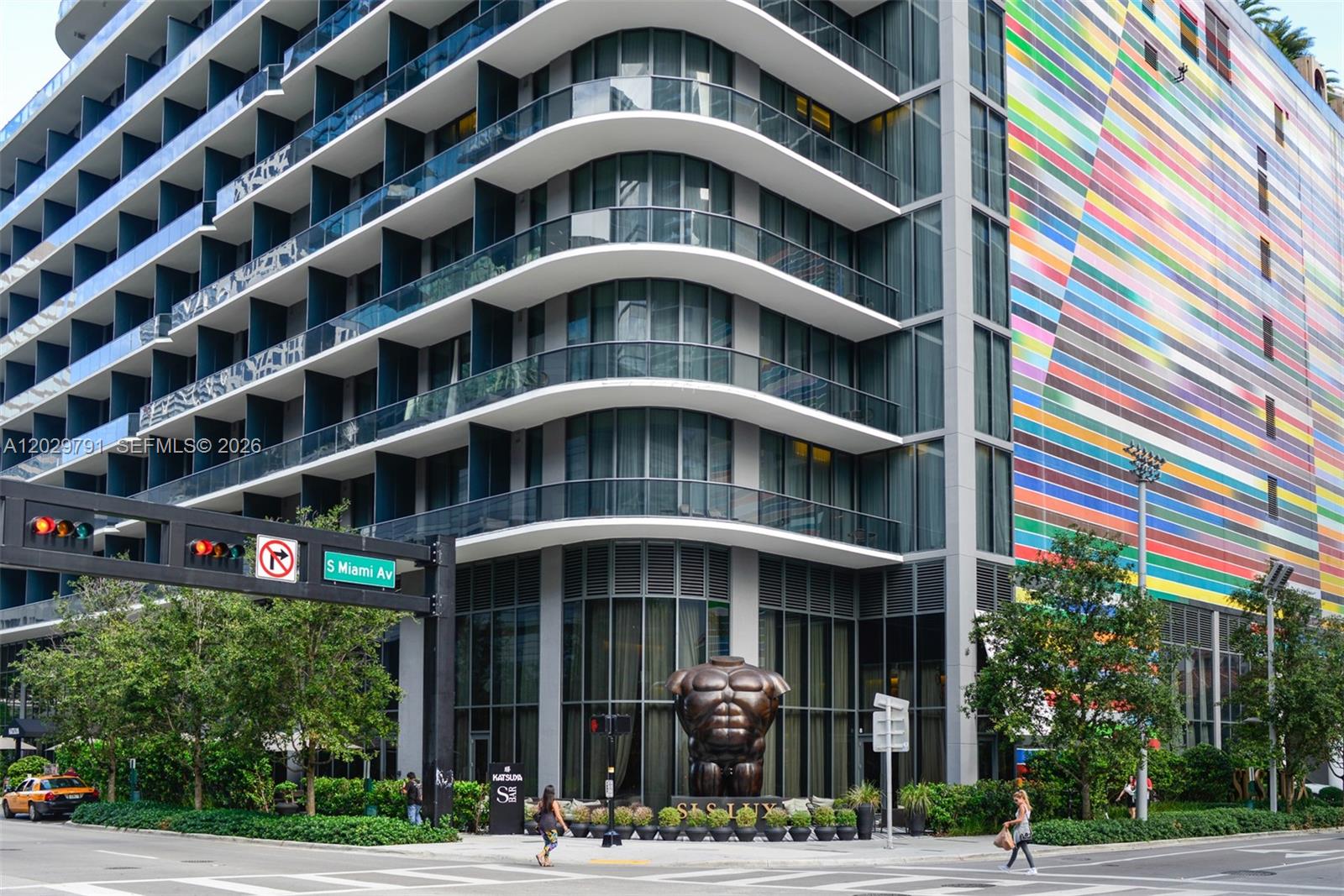 801 S Miami Ave #3706, Miami FL 33130