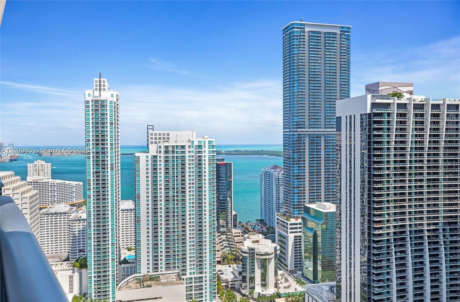 45 SW 9th St #4204, Miami FL 33130